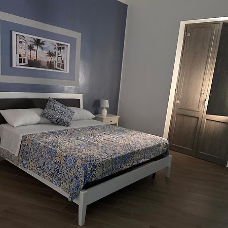Luna Blu Apartment Палермо Екстер'єр фото