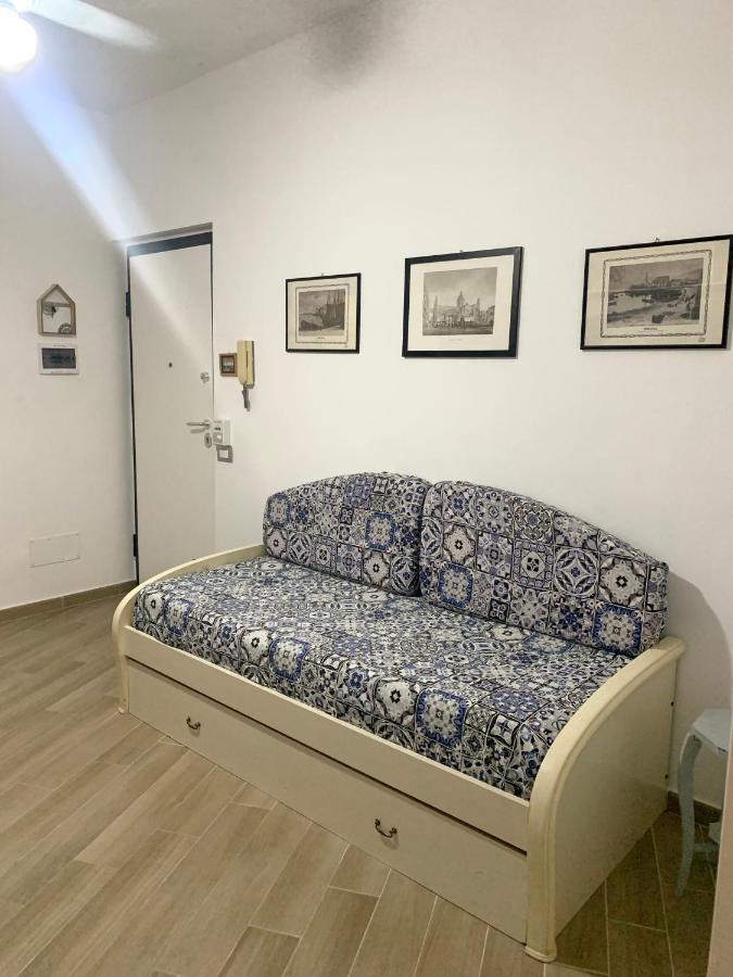 Luna Blu Apartment Палермо Екстер'єр фото