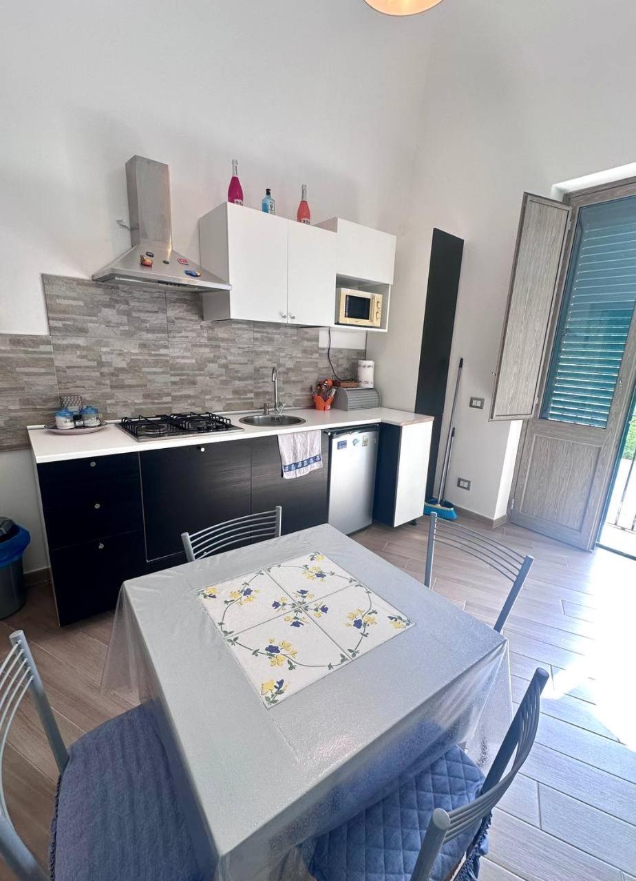 Luna Blu Apartment Палермо Екстер'єр фото